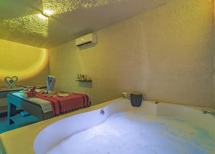 Enki Spinoza 伊兹密尔