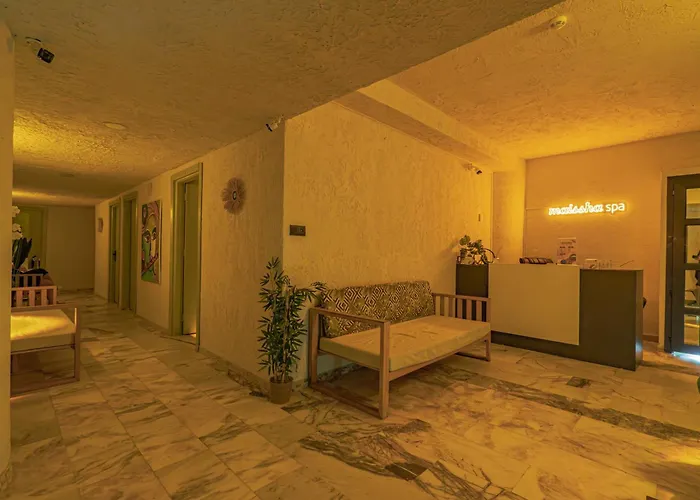 Enki Spinoza 5* İzmir